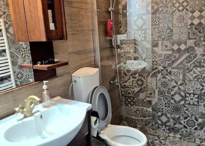 Loft Bed Apartment *